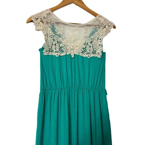 NWT Small Maternity Maxi Dress - Picture 3 of 3